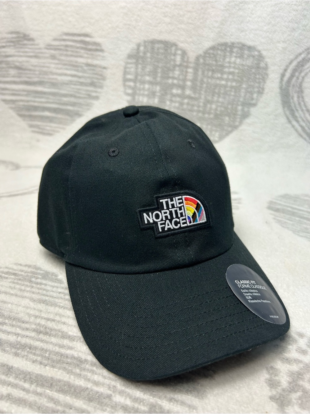 NWT North face black hat ADULT one size